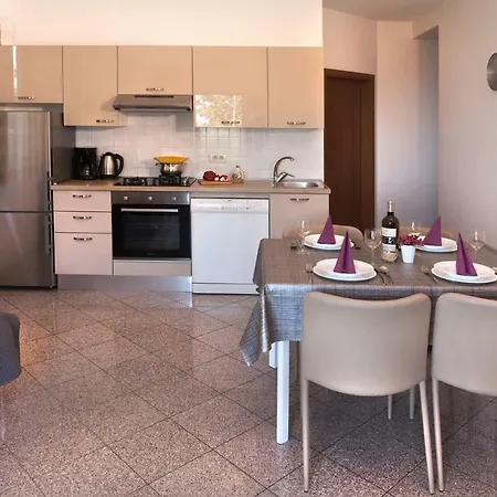 Apartment Lidija